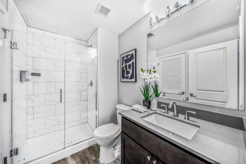 2Br Unit With Game Machine With Pool And Gym Access-602 Apartment Cleveland Luaran gambar